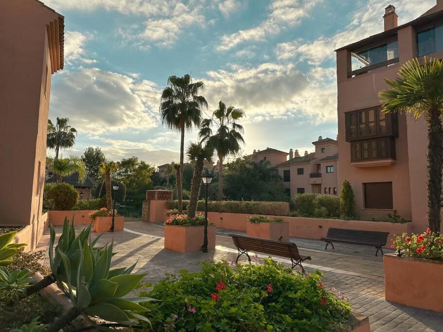 Costal Bliss Lejlighed Estepona Eksteriør billede